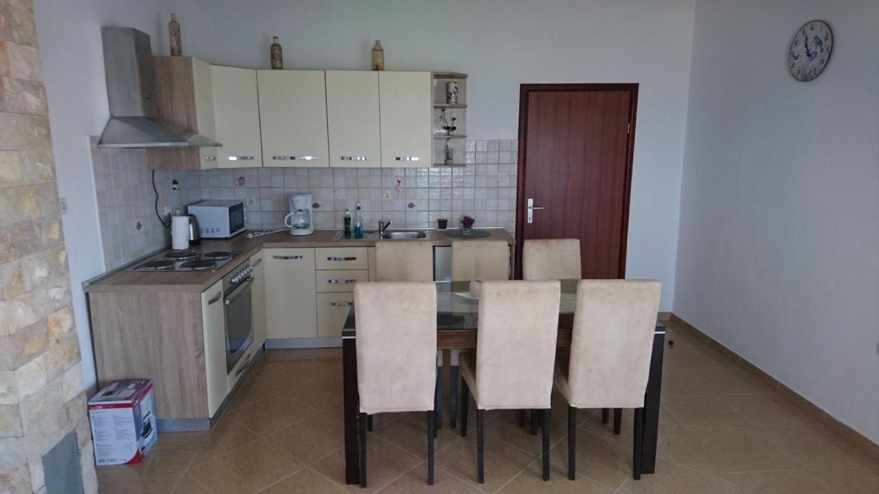 Apartman Vuleta Ražanac Eksteriør bilde