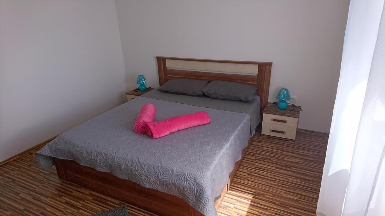 Apartman Vuleta Ražanac Eksteriør bilde